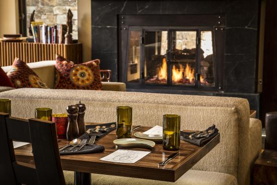 the-little-bar-at-lumiere